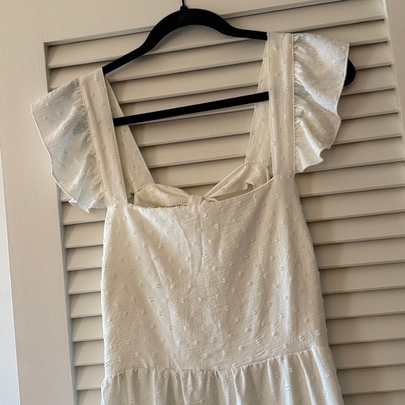 ✨ SHEIN Cream White Maxi Dress — Size XL — Ruffle Sleeve + Tie-Back ✨ - Picture 3 of 5
